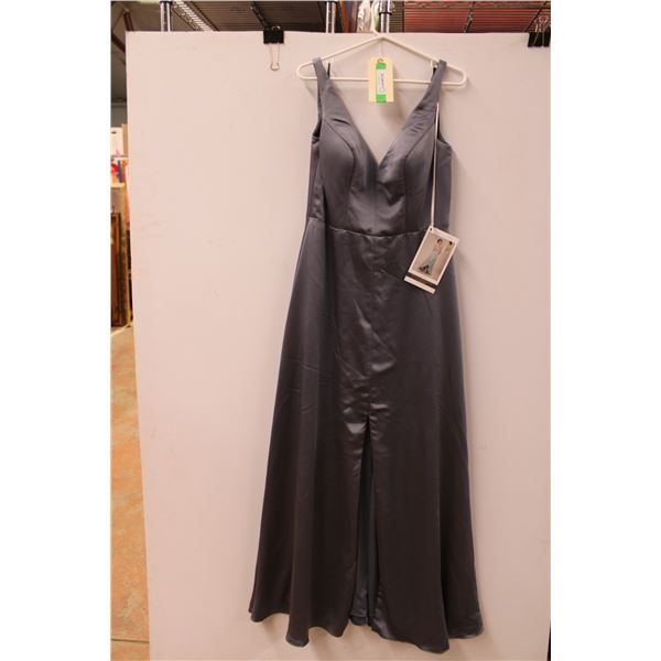 * Sorella Vita Bridesmaid/Grad Dress - Size 14