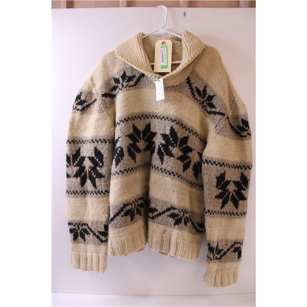 * Wool Pullover Sweater - Size Medium