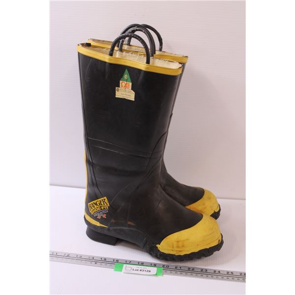 Work Steel Toe Rubber Boot - Men Size 9 - Some Wear, As Pictured