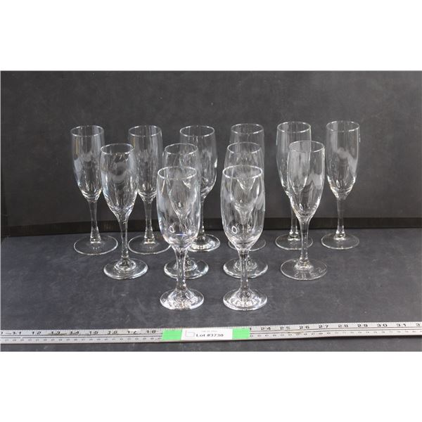 (12) Glass Champagne Goblets