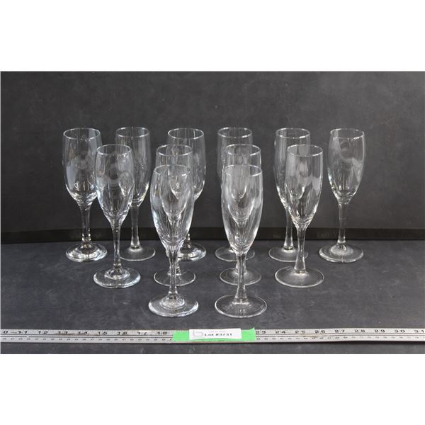 (12) Glass Champagne Goblets