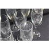 Image 4 : (11) Glass Champagne Goblets