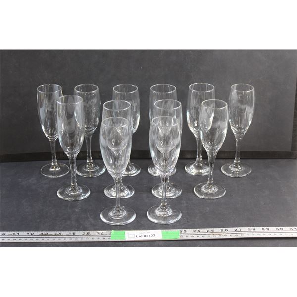 (12) Glass Champagne Goblets
