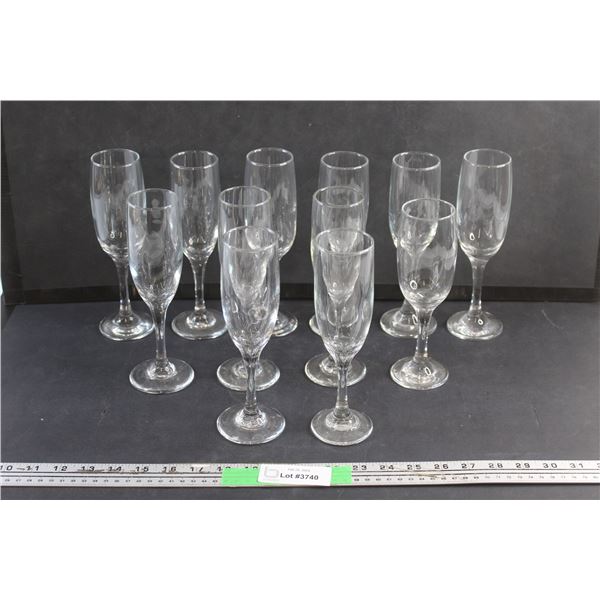 (12) Glass Champagne Goblets