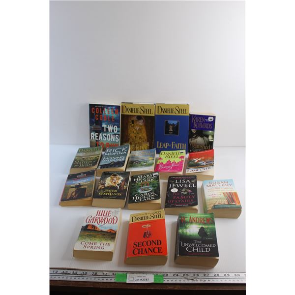 (17) Books - Danielle Steel, Julie Garwood and Two Reasons to Run