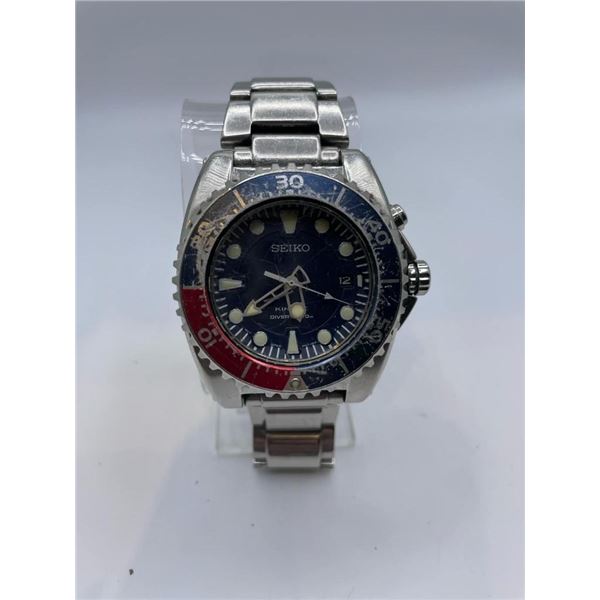 Seiko Kinetic Divers Men's Watch