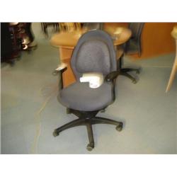 Grey Mesh Cloth Gaslift Chair