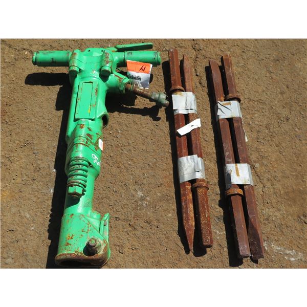 2017 APT M160 65-Pound Pneumatic Hammer w/ Misc. Bits