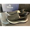 Image 3 : 1 Pair of Silverts Women's Wide Width Supportive Slip On Shoes - Size 6.5 (Black/White) - New