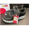 Image 2 : 1 Pair of Lucky Step Kids Shoes - Size 32 EUR/US 1 - New in Box