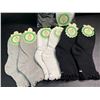 Image 2 : 2 Packs of Women's Ankle Socks with Ruffle Trim - 6 Pairs Per Pack/12 Pairs Total (Size 5-9) - New!