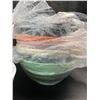 Image 2 : 1 Box of 8 Evanda Plastic Food bowls - Set of 8 - Multicolor - New