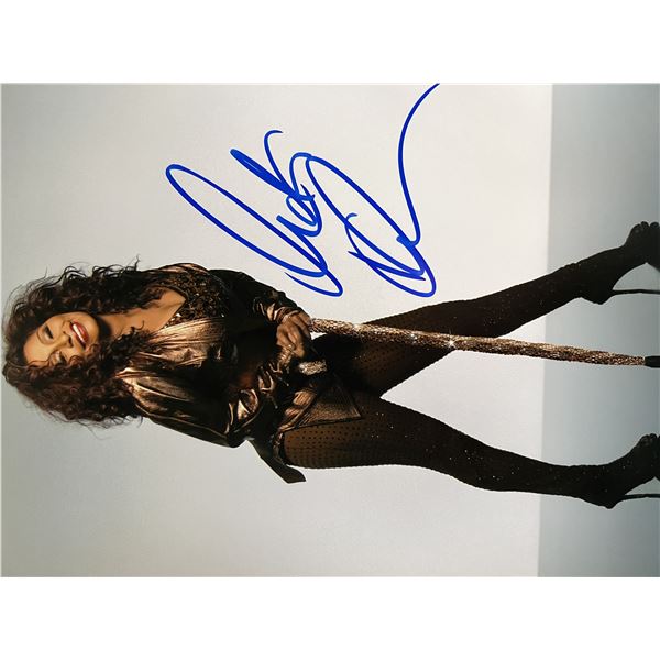 Chaka Khan signed photo