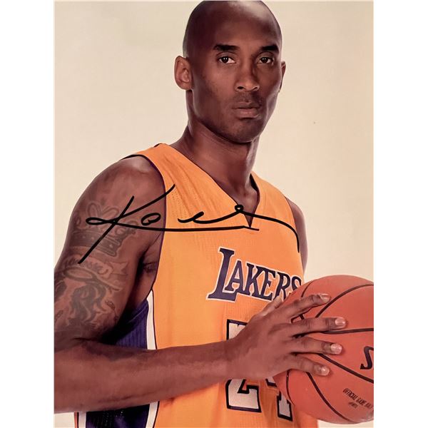 LA Lakers Kobe Bryant signed photo