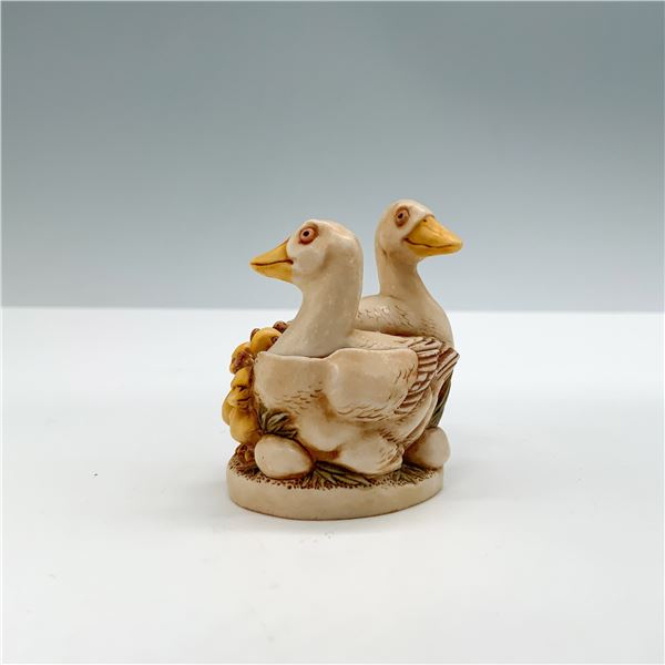 Harmony Kingdom Lords of the Lake Figurine Box