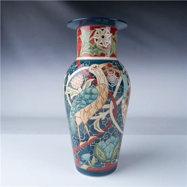Dennis Chinaworks Sally Tuffin for V&A Vase, Bullerwood