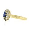 Image 6 : Vintage 14k Yellow Gold GIA NO HEAT Cushion Sapphire w/ Diamond Flower Halo Ring