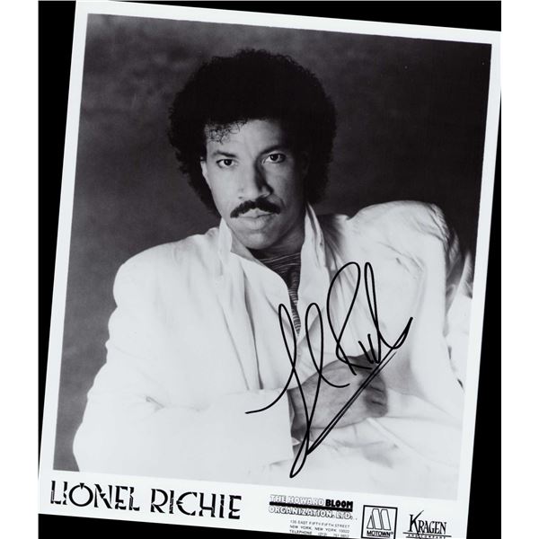 Lionel Richie signed photo