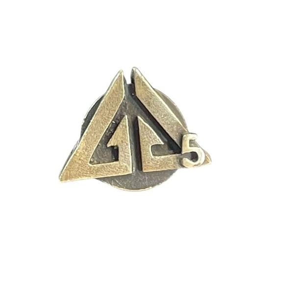 Eureka (2006-2012) - Global Dynamics Metal Pin