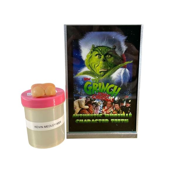 How the Grinch Stole Christmas (2000) - Whoville Teeth