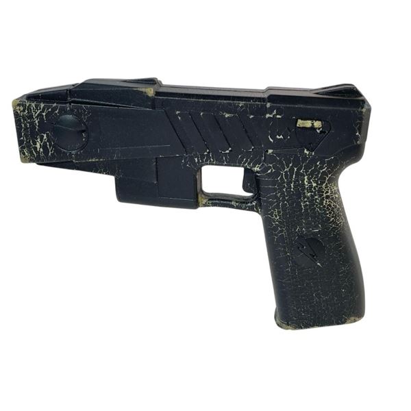 Supernatural (2005 - 2020) - Sam and Dean Advanced Taser M26