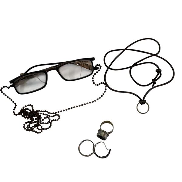Terminator Salvation (2009) - Virginia (Jane Alexander) Glasses and Jewelry Set