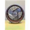 Image 3 : SUNBEAM DESIGNER SERIES RETRO 9 INCH TABLE FAN