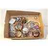 Image 1 : BOX FULL OF ESTATE JEWELRY &