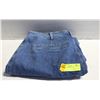 Image 1 : NEW SIZE 12 CAPRI JEANS