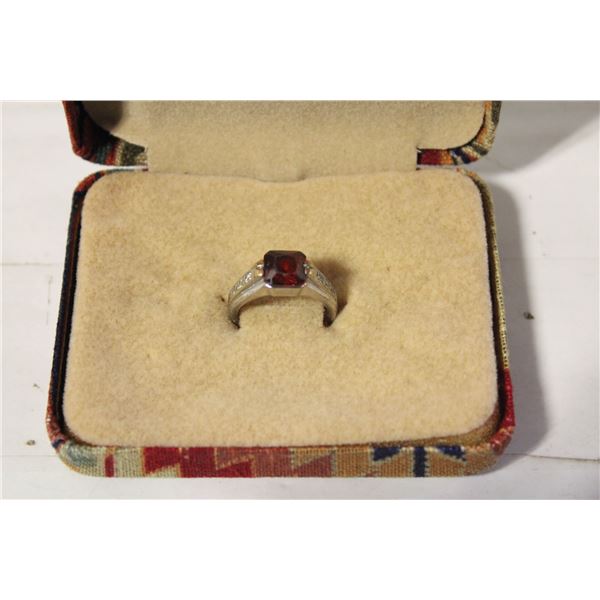 JEWELED RING RED CENTER STONE SZ 7