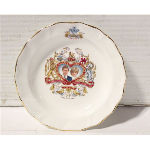 VINTAGE 3.5" DUTCHESS BONE CHINA ENGLAND