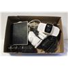 Image 1 : 4 SECURITY CAMERAS PLUS SOLAR PANEL