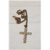 Image 1 : 20" GOLD TONE NECKLACE WITH JEWELED CROSS