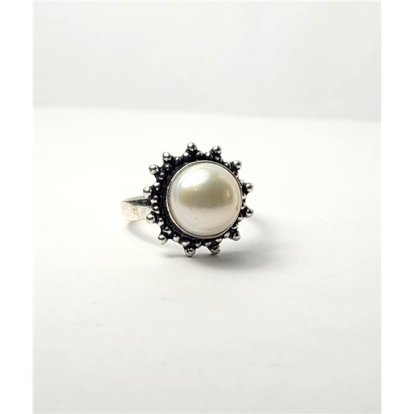 30)  WHITE PEARL SIZE 7.5 RING, SETTING STAMPED