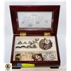 Image 1 : JEWELRY BOX W/ RINGS, BROOCHES & MORE
