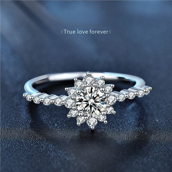 GRA CERTIFIED ROUND BRILLIANT MOISSANITE 925S