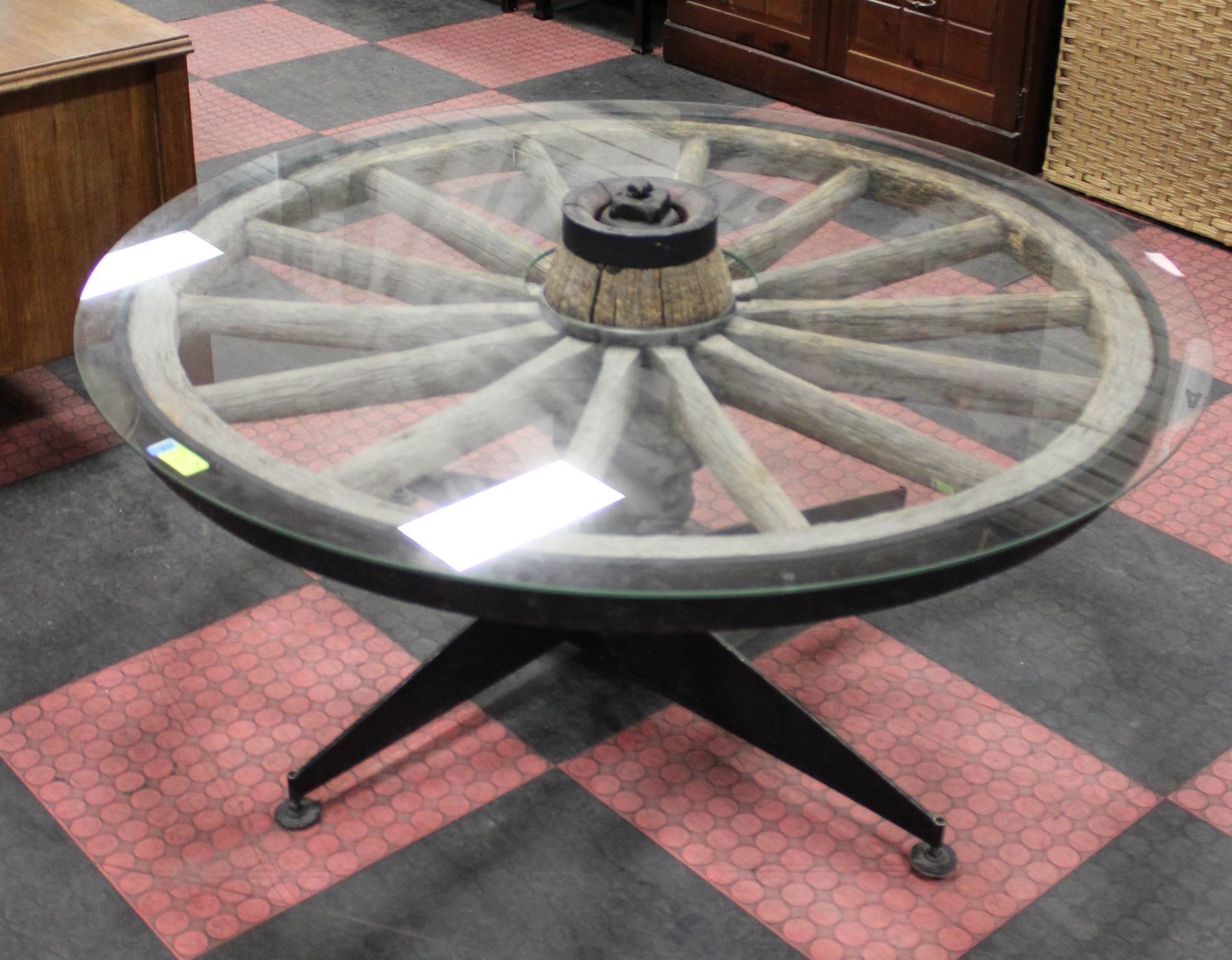 ANTIQUE WAGON WHEEL COFFEE TABLE 48