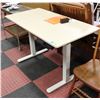 Image 1 : NEW ERGEAR ELECTRIC STANDING DESK