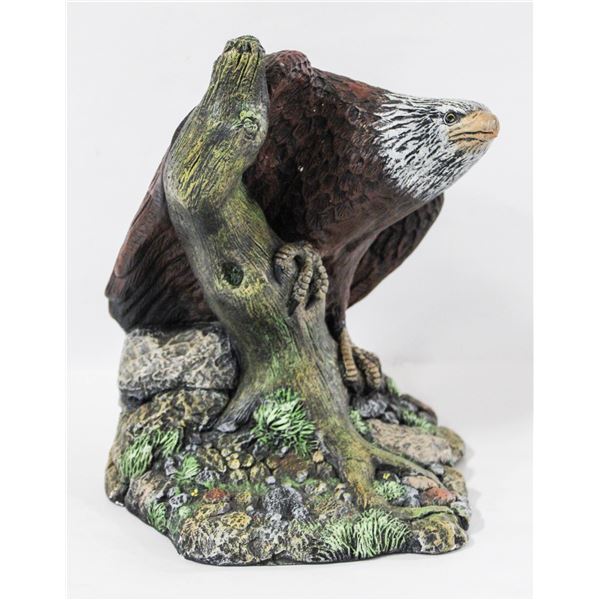 10X8 INCH CERAMIC EAGLE