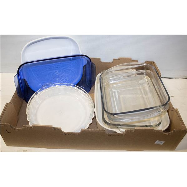 BOX OF BAKEWARE INCL. PYREX PIE PAN, BLUE