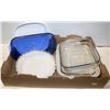 Image 1 : BOX OF BAKEWARE INCL. PYREX PIE PAN, BLUE