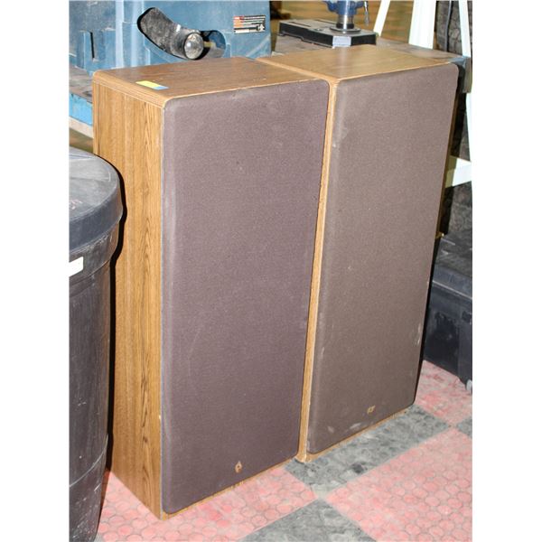 PAIR OF SANSUI HOUSE TOWER SPEAKERS