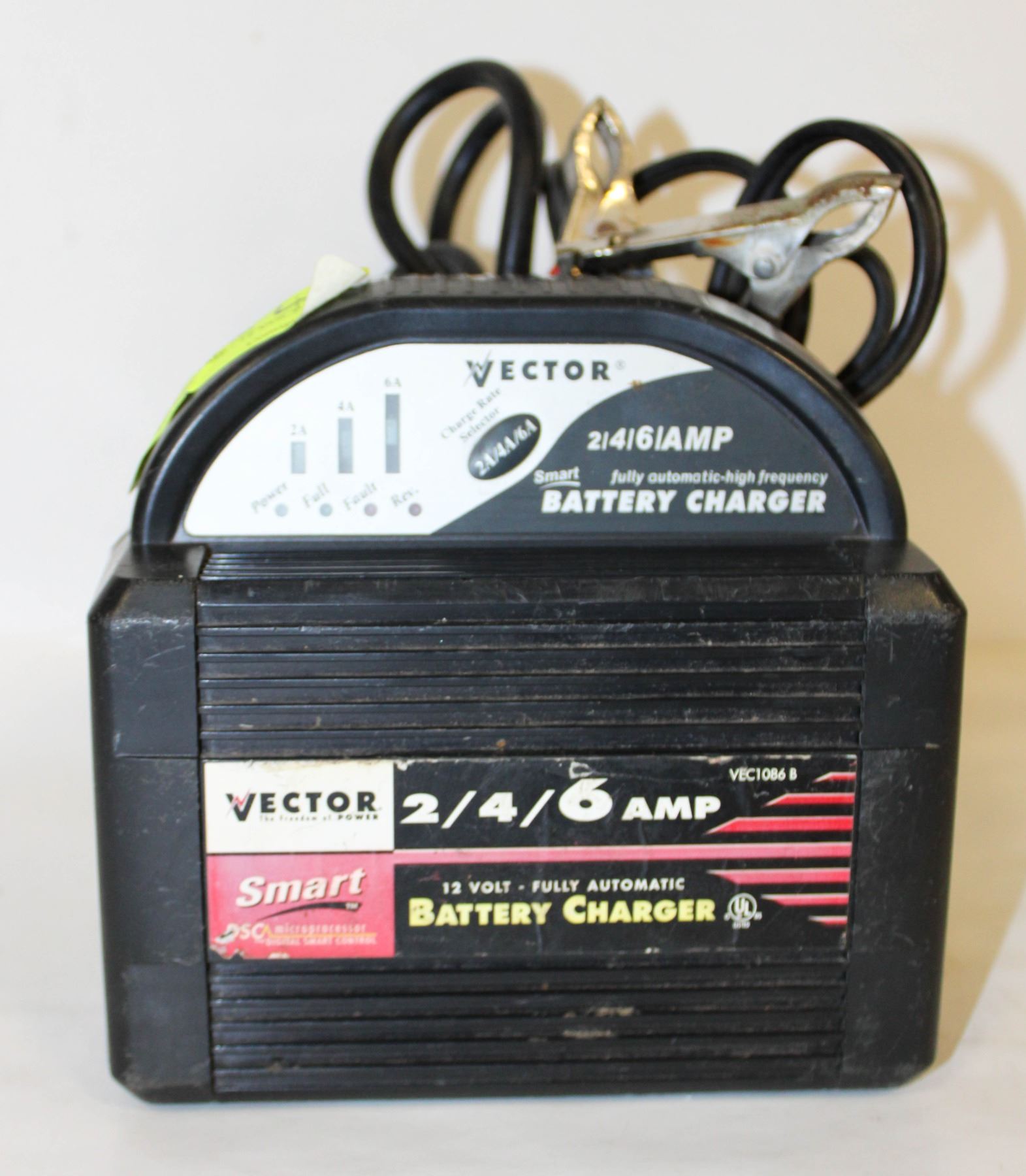 VECTOR 2/4/6 AMP - 12 VOLT AUTOMATIC
