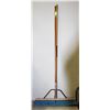 Image 1 : BUNDLE OF TWO HEAVY DUTY 24" PUSH BROOMS