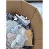 Image 5 : Pallet Bin of assorted Household Goods