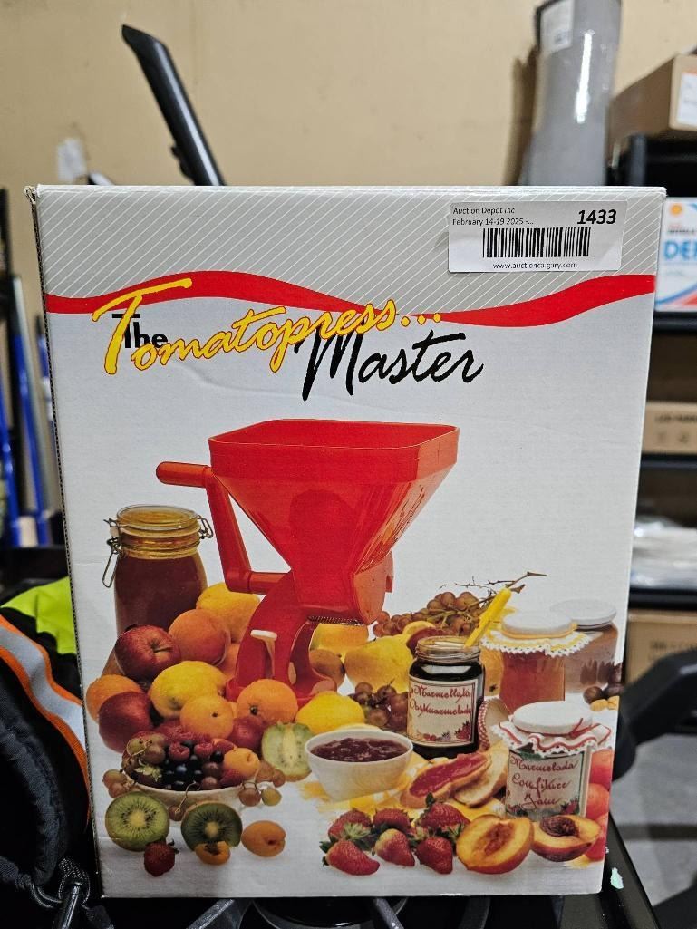 Tomato Master The Tomatorama Master Food Press for Tomato Preparation