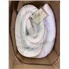 Image 2 : Rolled White Queen Size Newentor Mattress Topper