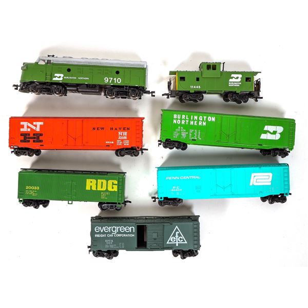 Burlington Northern EMD F9 HO diesel #9710 W/Rolling Stock [185712]