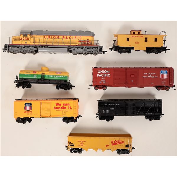 HO  Union Pacific SD40-2 Diesel and Rolling Stock [185799]