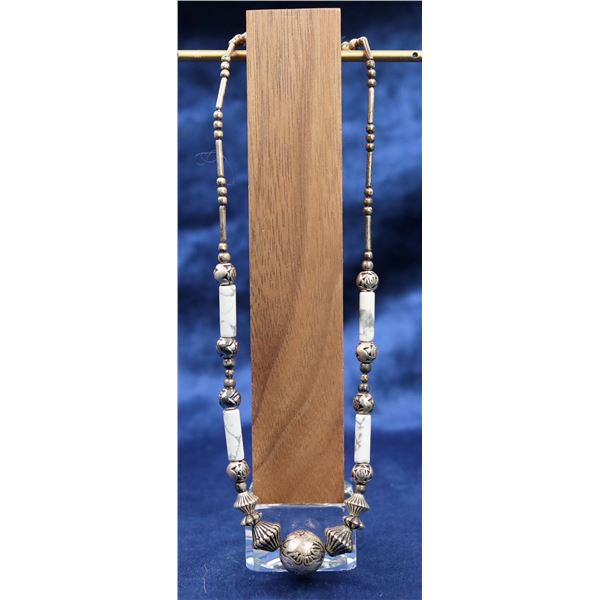 Vintage Howlite and Silver Necklace [193877]